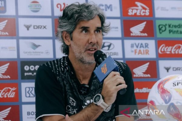 Setelah Tinggalkan Bali United, Teco Cugurra Lanjutkan Karier di Tanah Air Setelah Tinggalkan Bali United, Teco Cugurra Lanjutkan Karier di Tanah Air