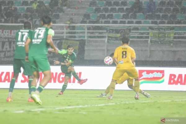 Persebaya Bertekad Menang Meski Tanpa Kehadiran Paul Munster