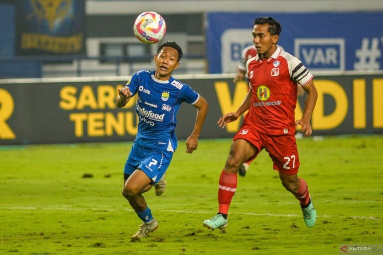 Bojan Hodak Siapkan Peluang untuk Turunkan Pemain Muda di Laga Kontra Persita Tangerang