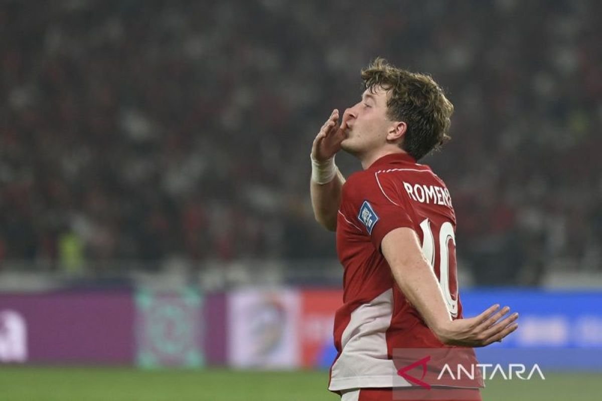 Penalti Ole Romeny Membawa Indonesia Memimpin atas China di Babak Pertama
