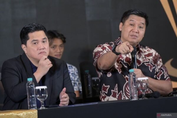 Here are some alternative title suggestions for “Daftar 30 Pemain Liga Indonesia All Star di Piala Presiden 2025”:
1. “30 Pemain Terbaik Liga Indonesia: All Star Piala Presiden 2025”
2. “Daftar 30 Bintang Liga Indonesia untuk Piala Presiden 2025”
3. “Piala Presiden 2025: 30 Pemain Liga Indonesia All Star”
4. “All Star Liga Indonesia: 30 Pemain Unggulan di Piala Presiden 2025”
5. “30 Talenta Liga Indonesia Terpilih untuk Piala Presiden 2025”
6. “Piala Presiden 2025: Identitas 30 Pemain All Star Liga Indonesia”
7. “Daftar Pemain All Star Liga Indonesia: Piala Presiden 2025”
8. “30 Bintang Liga Indonesia Akan Bertanding di Piala Presiden 2025”
9. “Pemain Liga Indonesia All Star: 30 Nama di Piala Presiden 2025”
10. “Mengenal 30 Pemain Liga Indonesia yang Berpartisipasi di Piala Presiden 2025”
Feel free to mix and match elements from these suggestions to create your perfect title! Here are some alternative title suggestions for "Daftar 30 Pemain Liga Indonesia All Star di Piala Presiden 2025":
1. "30 Pemain Terbaik Liga Indonesia: All Star Piala Presiden 2025"
2. "Daftar 30 Bintang Liga Indonesia untuk Piala Presiden 2025"
3. "Piala Presiden 2025: 30 Pemain Liga Indonesia All Star"
4. "All Star Liga Indonesia: 30 Pemain Unggulan di Piala Presiden 2025"
5. "30 Talenta Liga Indonesia Terpilih untuk Piala Presiden 2025"
6. "Piala Presiden 2025: Identitas 30 Pemain All Star Liga Indonesia"
7. "Daftar Pemain All Star Liga Indonesia: Piala Presiden 2025"
8. "30 Bintang Liga Indonesia Akan Bertanding di Piala Presiden 2025"
9. "Pemain Liga Indonesia All Star: 30 Nama di Piala Presiden 2025"
10. "Mengenal 30 Pemain Liga Indonesia yang Berpartisipasi di Piala Presiden 2025"
Feel free to mix and match elements from these suggestions to create your perfect title!