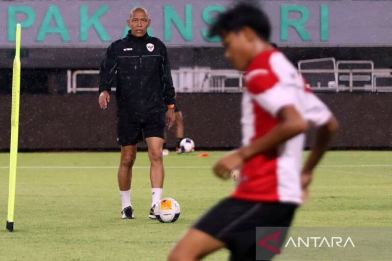 Nova Arianto Menargetkan Jaring 30 Pemain untuk Tim U-17 Baru