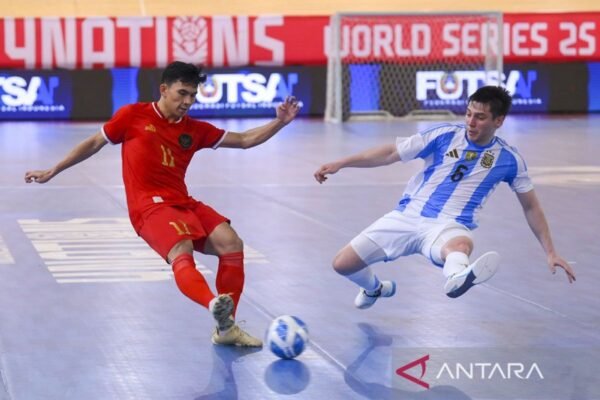 Here are some alternate title suggestions for "Hasil lengkap undian kualifikasi Piala Asia Futsal 2026 Indonesia":

1. "Rekap Hasil Undian Kualifikasi Piala Asia Futsal 2026 di Indonesia"
2. "Berita Penuh Hasil Undian Kualifikasi Futsal Piala Asia 2026 Indonesia"
3. "Detail Undian Kualifikasi Piala Asia Futsal 2026: Hasil dan Analisis"
4. "Hasil Komprehensif Undian Kualifikasi Piala Asia Futsal 2026 Indonesia"
5. "Panduan Hasil Undian Kualifikasi Futsal Piala Asia 2026 untuk Indonesia"
6. "Tampilan Lengkap Hasil Undian Kualifikasi Piala Asia Futsal 2026 di Indonesia"
7. "Hasil Resmi Undian Kualifikasi Piala Asia Futsal 2026 untuk Tim Indonesia"
8. "Ringkasan Hasil Undian Kualifikasi Piala Asia Futsal 2026: Indonesia dan Lainnya" 

Feel free to choose any of these or mix and match elements to create your ideal title!