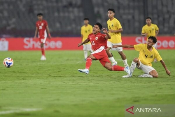 Apakah Diperhatikan Fans atau Tidak, Gerald Vanenburg Tetap Fokus