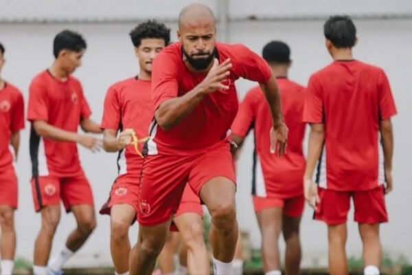 Here are some alternative title suggestions for "Jadwal lengkap PSM Makassar di Super League musim 2025/2026":

1. "Rincian Jadwal PSM Makassar di Super League 2025/2026"
2. "Jadwal Pertandingan PSM Makassar: Super League 2025/2026"
3. "Agenda Lengkap PSM Makassar di Super League Musim 2025/2026"
4. "PSM Makassar: Jadwal Super League 2025/2026"
5. "Jadwal Penuh PSM Makassar untuk Super League 2025/2026"
6. "PSM Makassar: Semua Pertandingan di Super League 2025/2026"
7. "Jadwal Resmi PSM Makassar di Musim Super League 2025/2026"

Feel free to mix and match or modify these suggestions as needed!