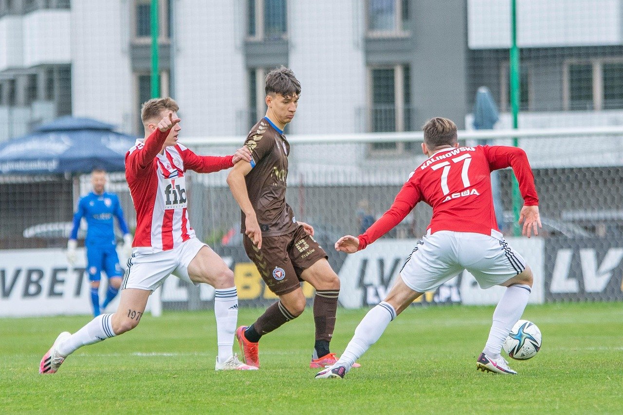 Dampak Kompetisi Liga SUNGAIPENUH terhadap Peningkatan Kualitas Sepak Bola Lokal